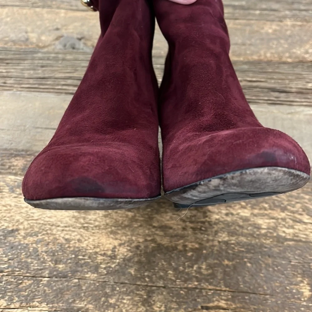 AGL Attilio Giusti Leombruni Suede Ankle Boots